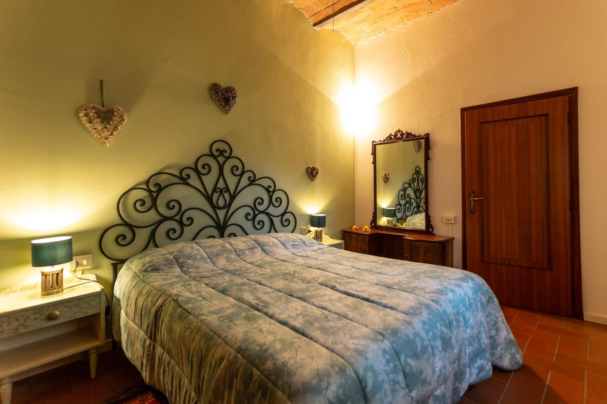 Agriturismo Girasole Gambassi Terme Exterior photo