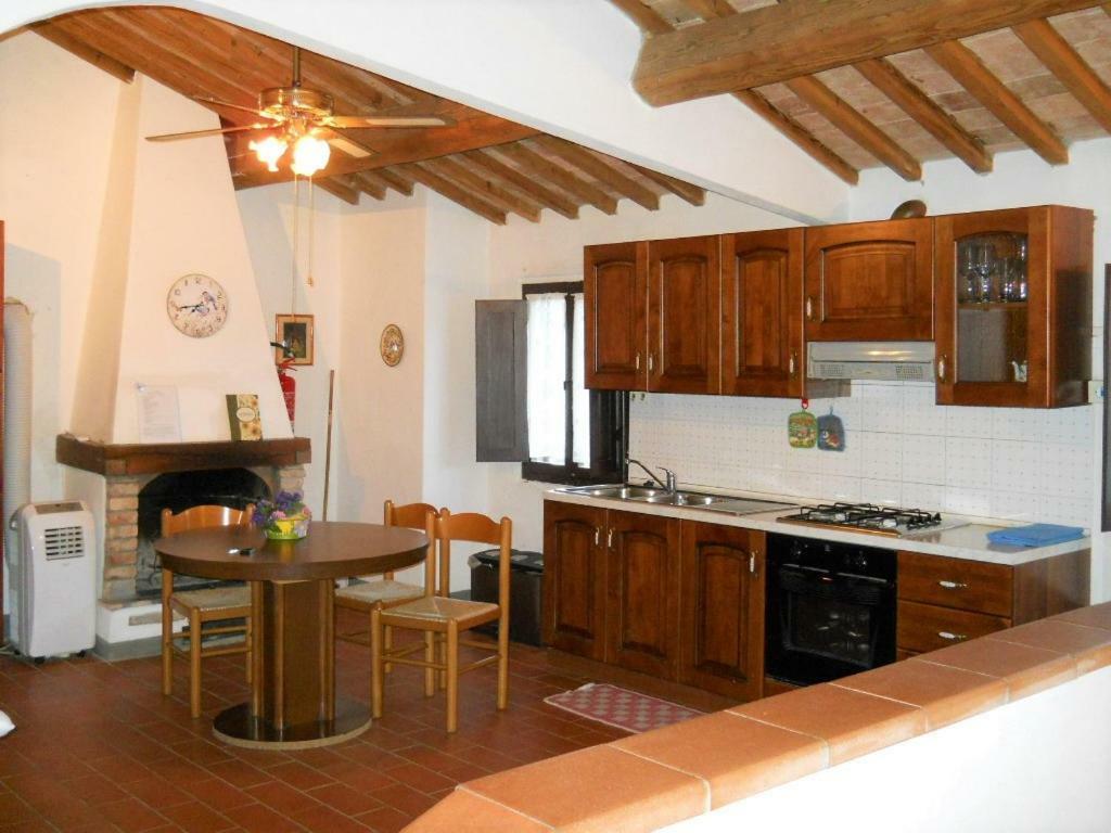 Agriturismo Girasole Gambassi Terme Exterior photo